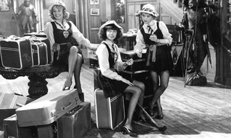 The Belles of St. Trinian's 1954 subtitulada online