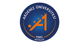تقع جامعة اكدينيز Akdeniz Üniversitesi في وسط مدينة أنطاليا بدأت عملياتها في عام 1982بهدف المساهمة في الإنتاج من خلال توفير تعليم على مستوى عالمي ودعم