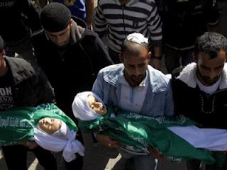 Jenazah bocah Palestina yang tewas diserang Israel (Arsip AFP 2012)