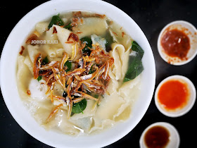 Kungfu Master Mee Hoon Kueh near Larkin Johor Bahru 真功夫手工面粉粿