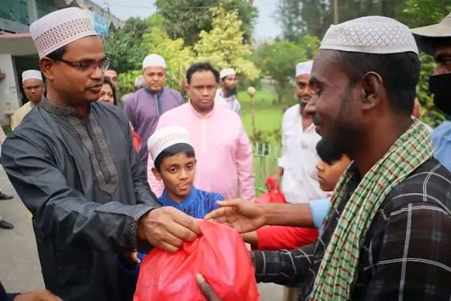 নোয়াখালী সদর কোর্ট ইউনিট এর ফোর্স ও খেটে খাওয়া মানুষের সাথে ইফতার 