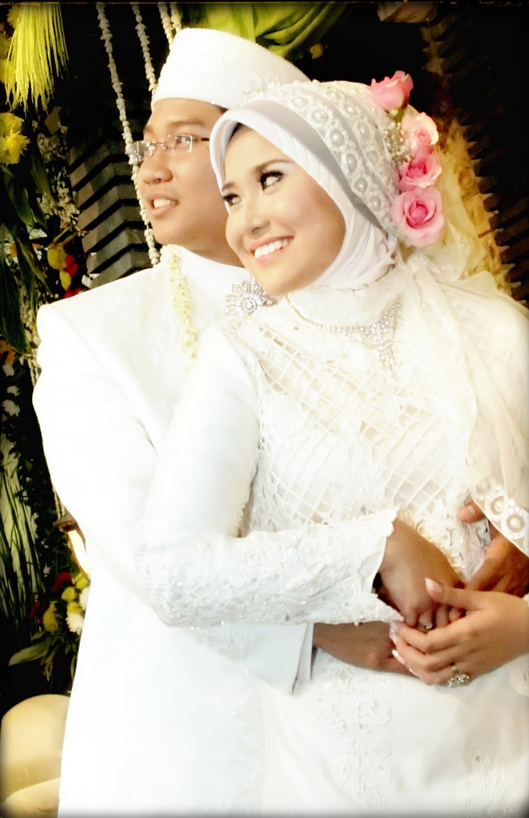 Contoh Foto-Foto Pernikahan Muslim  Album Wedding