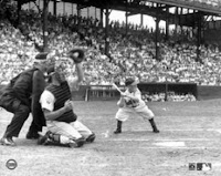 a photo of Eddie Gaebel batting for the St. Louis Browns