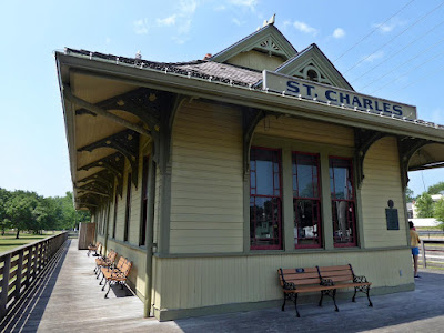 Bahnhof St. Charles