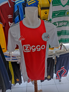 Jual Jersey Ajax Amsterdams Home 2021/2022 di toko jersey jogja sumacomp, harga murah barang berkualitas