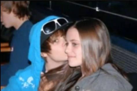 Has Justin Bieber Kissed Selena Gomez. selena gomez and justin bieber