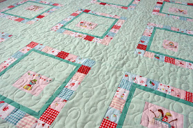 close up of loopy quilting by tessa marie handmade