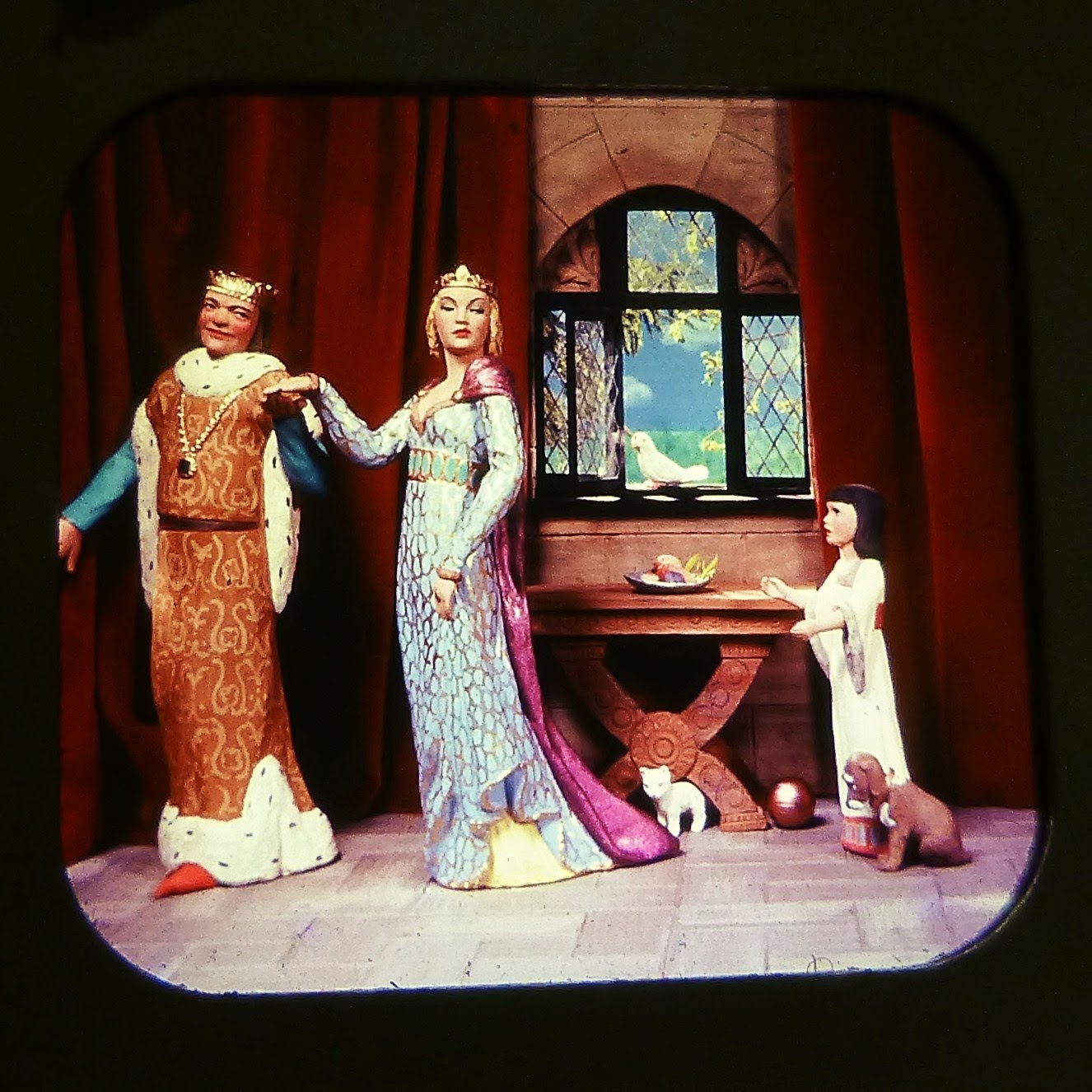 Lance Cardinal Creations: SNOW WHITE AND THE SEVEN DWARFS VINTAGE VIEW-MASTER  REELS