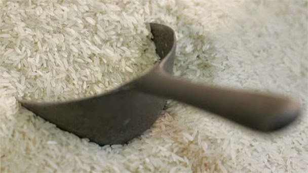 Aumentan 163% el precio del arroz blanco en Venezuela.