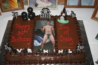 [Image: worst_birthday_cakes_10.jpg]