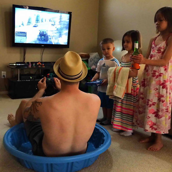 21 Funny Dads Who Are Definitely Nailing This Whole Parenting Thing. #8 Is Just Brilliant!