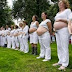 (Femmes enceintes posant abdomen nu en Turquie)