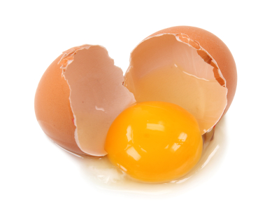 Egg yolk uses beauty
