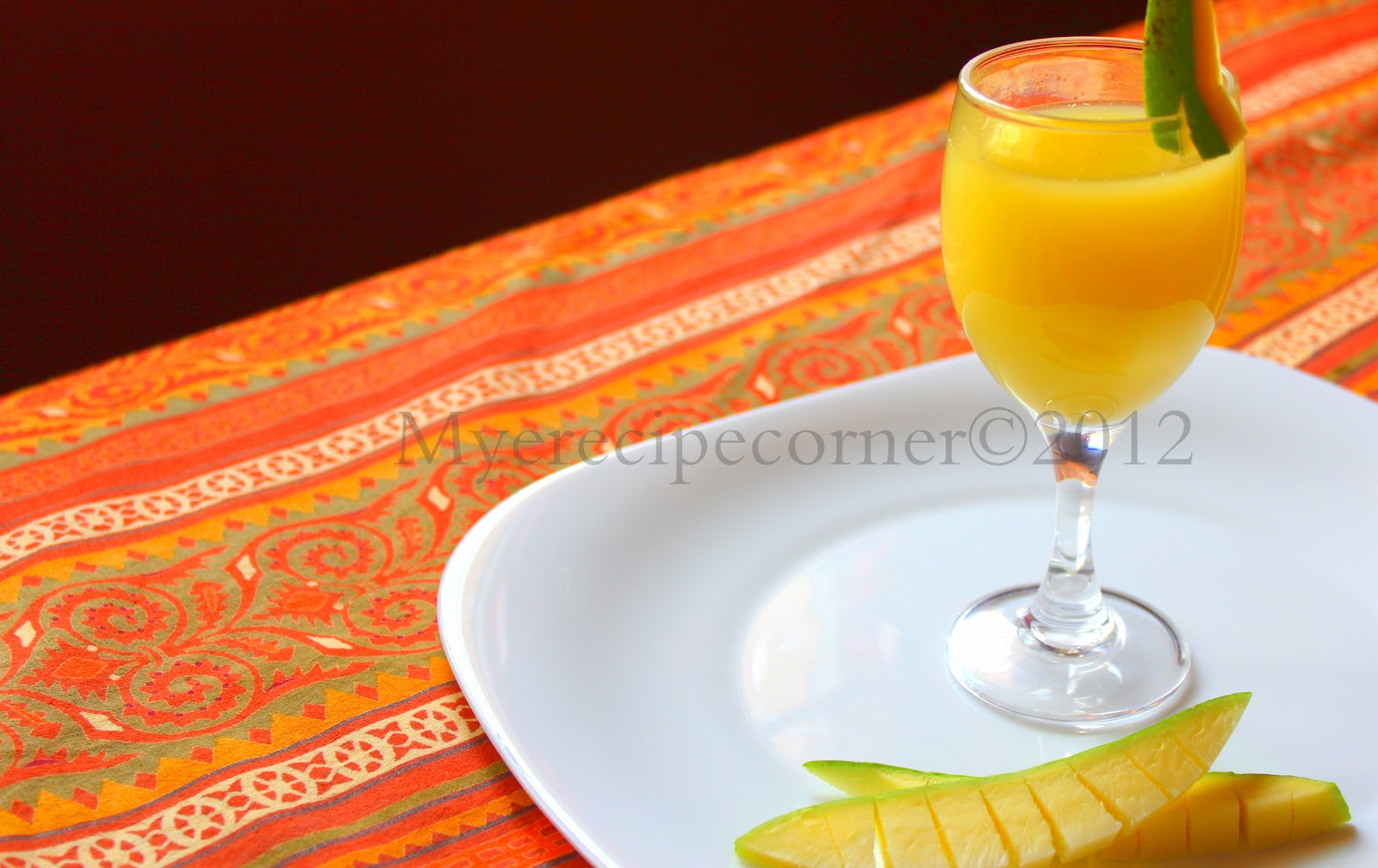 What Does A Masticating Juicer Do 