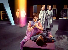 Doux Reviews: Star Trek: The Empath