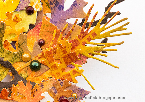 Layers of ink - Vibrant Leaves Wreath Tutorial by Anna-Karin with stamps by IndigoBlu.