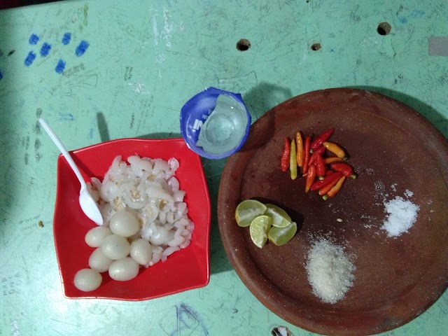 Praktik pengasinan buah