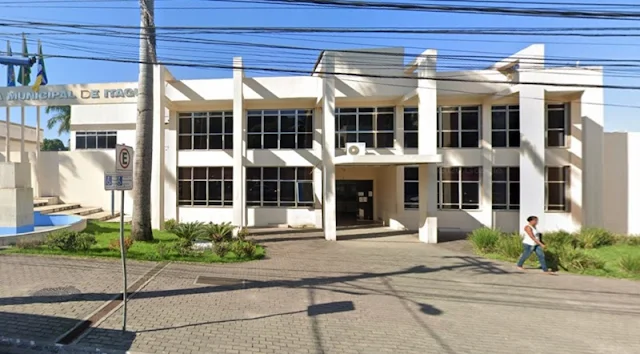 Prefeito interino de Itaguaí fecha Prefeitura e demite mais de 2 mil funcionários