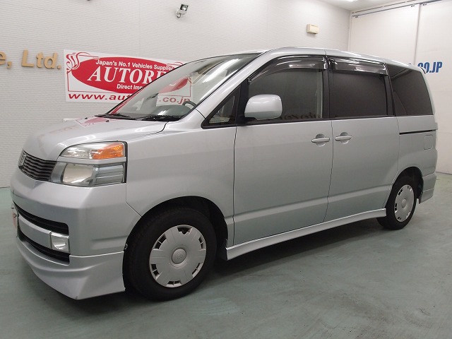 19541A8N7 2002 Toyota Voxy for Tonga to Nukualofa