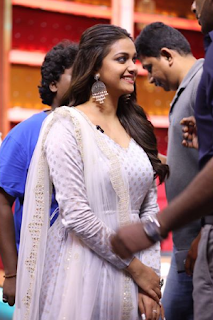 Keerthy Suresh with Cute and Lovely Smile for Sunnamoruvar 1