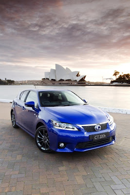 2011 Lexus CT 200h F Sport Front Top View