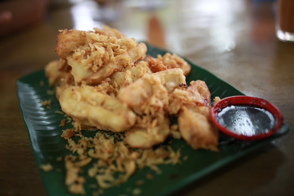 GERAI PISANG GORANG MAWAR POPULAR DI JOHOR BAHRU - Projek 