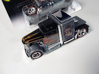 hot wheels AC/DC Custom Convoy