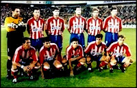 CLUB ATLÉTICO DE MADRID - Madrid, España - Temporada 1995-96 - Molina, Vizcaíno, Roberto, Kiko, Geli y Penev; Simeone, Santi, Toni, Solozábal y Pantic - REAL VALLADOLID 0, ATLÉTICO DE MADRID 1 (Simeone) - 21/10/1995 - Liga de 1ª División, jornada 9 - Valladolid, estadio Nuevo José Zorrilla - El At. Madrid consiguió el doblete de Liga y Copa, con Radomir Antic de entrenador