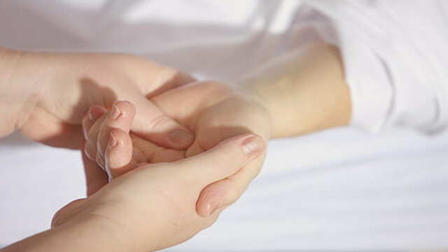 Acupressure Treatments: Health in Your Hand & Feet!