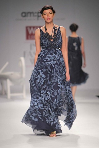 [WIFW SS 2011  am. pm by Ankur & Priyanka Modi (10)[4].jpg]