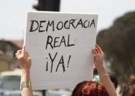 “Un partido debe ser una permanente escuela de democracia para sus miembros y para la sociedad en la que actúa. El principio democrático es, sencillamente, irrenunciable”