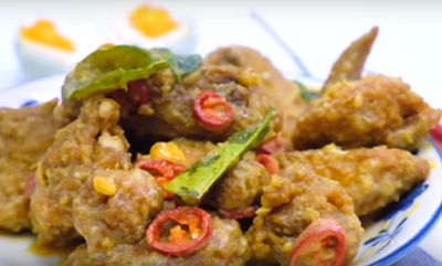 Fried Chicken with Salted Egg Sauce