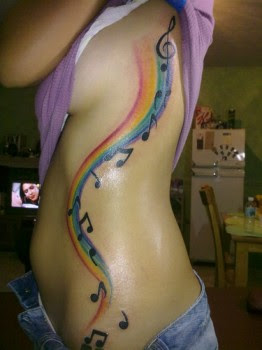 TATTOO TATUAJE NOTA MUSICAL ARCOIRIS