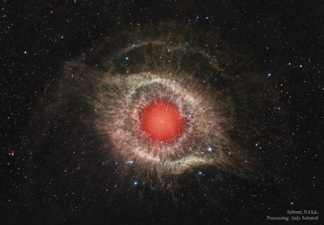 Nebulosa da Hélice em infravermelho