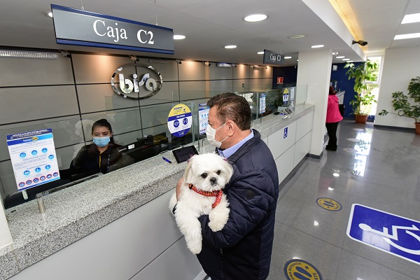 Las mascotas son bienvenidas en  todas las agencias de Banco BISA