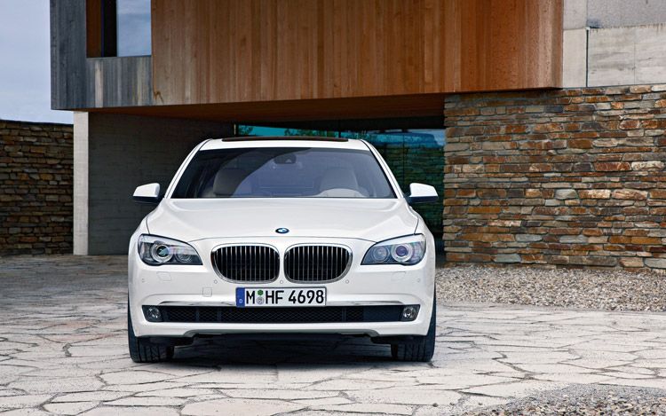 2010 BMW 760Li Wallpaper