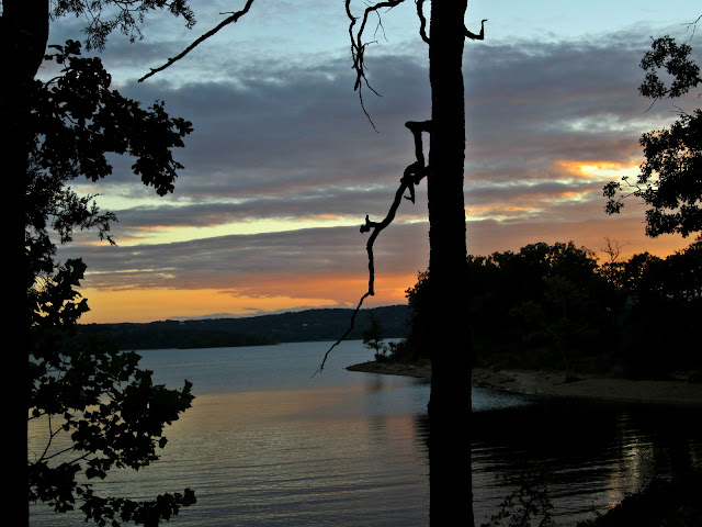 TABLE ROCK LAKE