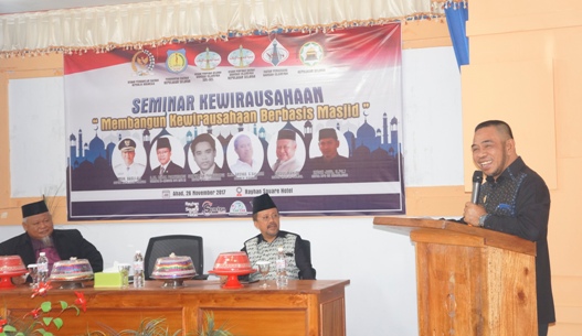 Wabup Kep. Selayar, Buka Seminar Kewirausahaan Berbasis Masjid