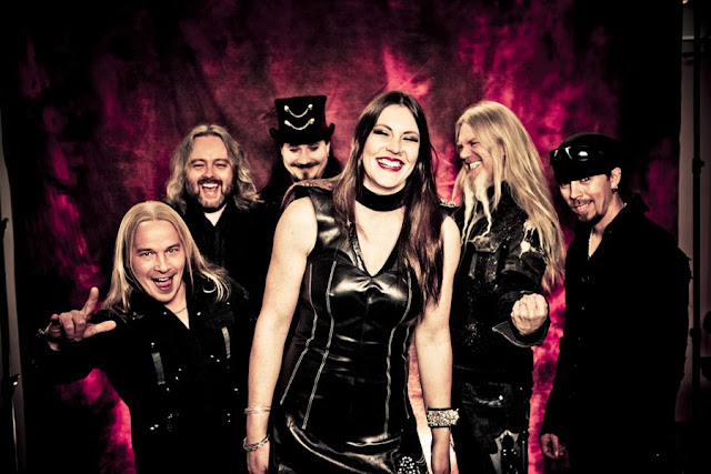 La formación actual de Nightwish al completo