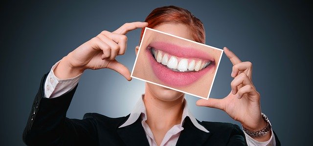 7 نصائح للأسنان سوف تزيد محبة الناس لك ..