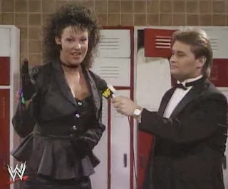 WWF / WWE: Wrestlemania 5 - Tony Schiavone interviews Sensational Sherri