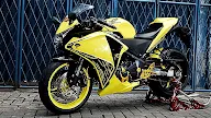 Modifikasi Honda CBR 250 Model Transformer