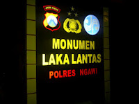 MONUMEN LAKA LANTAS NGAWI