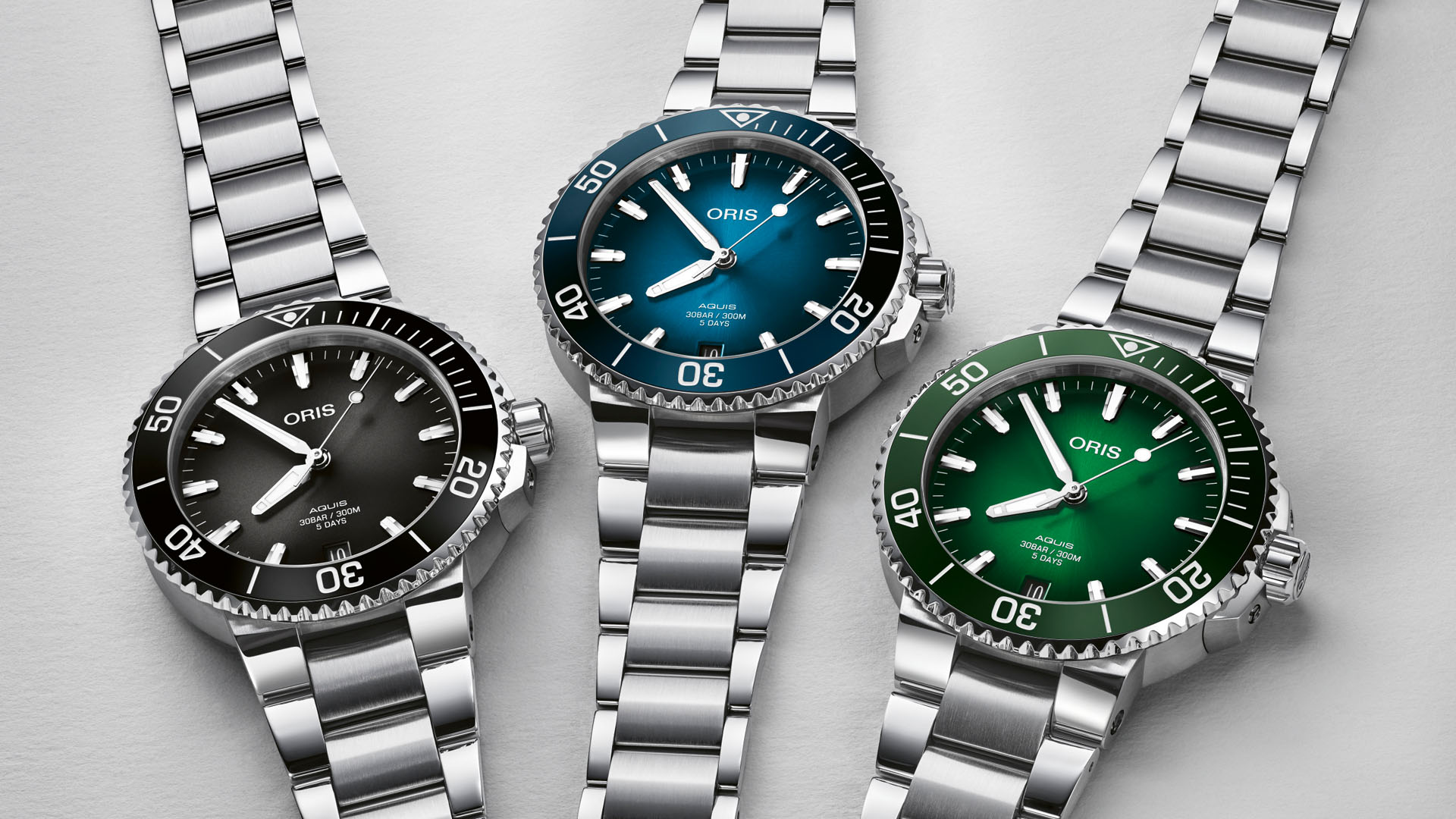 Oris creates Aquis Date Calibre 400 - an avant-garde diver's watch