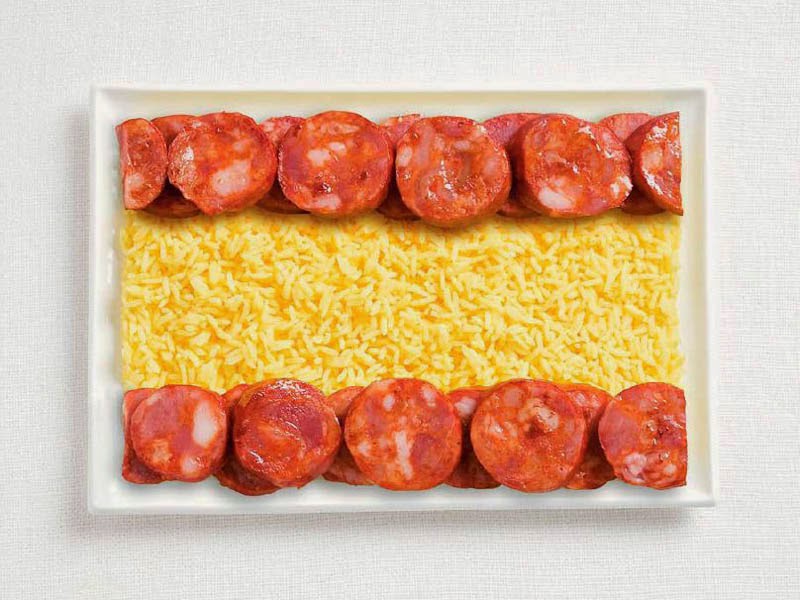 18 National Flags Made From Food - Spain
