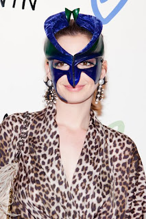 Halloween SlutchWatch: Anne Hathaway