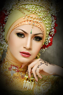 Rias_pengantin_surabaya