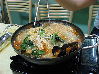 Yessi Puspitha: Budaya Makanan Korea Selatan