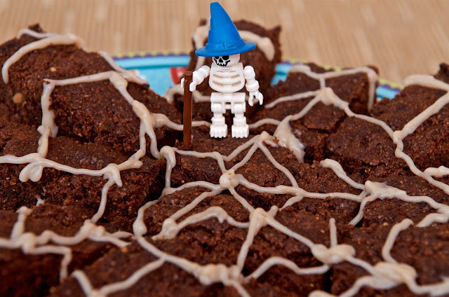 Halloween - Peanut Butter Brownie - dessert cooking - chocolate - cake - skeleton - spider