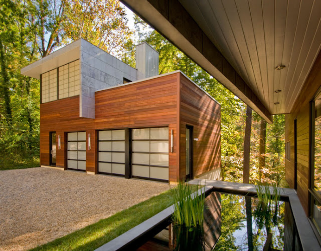 DISEÑO DE CASA DE DOS NIVELES POR ROBERT GURNEY ARCHITECT